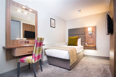 standard single room.